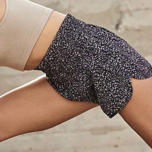Free People Movement Black Printed Leopard The Way Home High Waist Shorts Medium - Picture 1 of 11